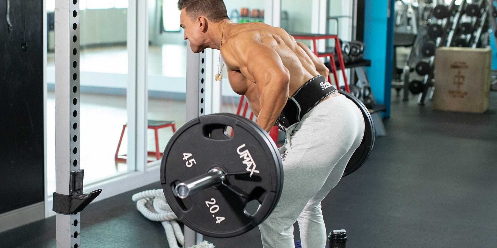 3 Moves to a Brick-Thick Back - Bodybuilding.com